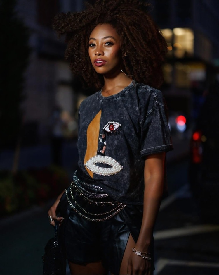 Night street portrait — curly hair