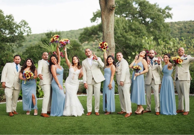 Full wedding party group portrait